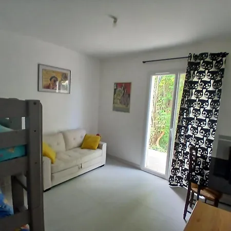Ferienhaus Maison Familiale - A 800m Et Proche Marche